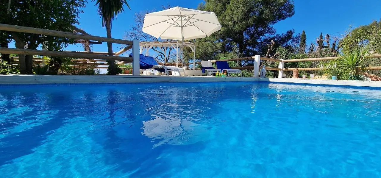 Finca La Yedra In La Alqueria Malaga